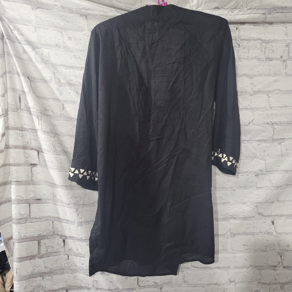 Trina Turk Black Tunic with White Triangle Accents Swim Cover Up - Picture 3 of 5